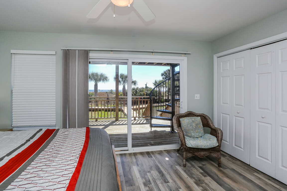 A New Beginning Stunning 3 Bedroom Vacation Home in Indian Pass, FL Sleeps 8