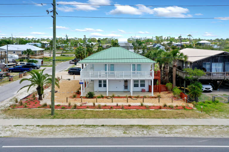 Alpha Blue - Beachside Exterior