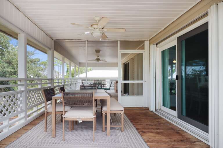 Outdoor Dining on Screened Deck
