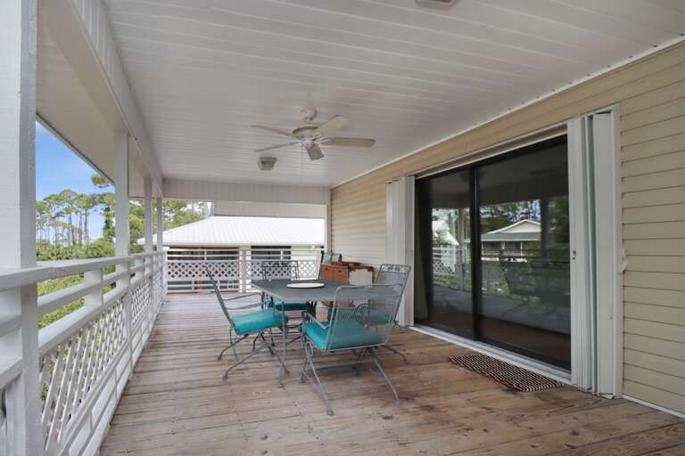 Outdoor Dining on Front Deck