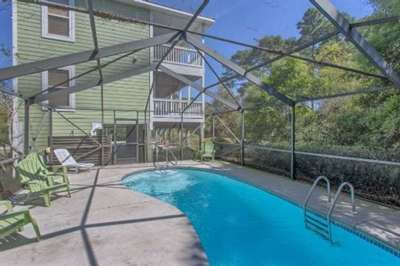 Screened_In_Pool