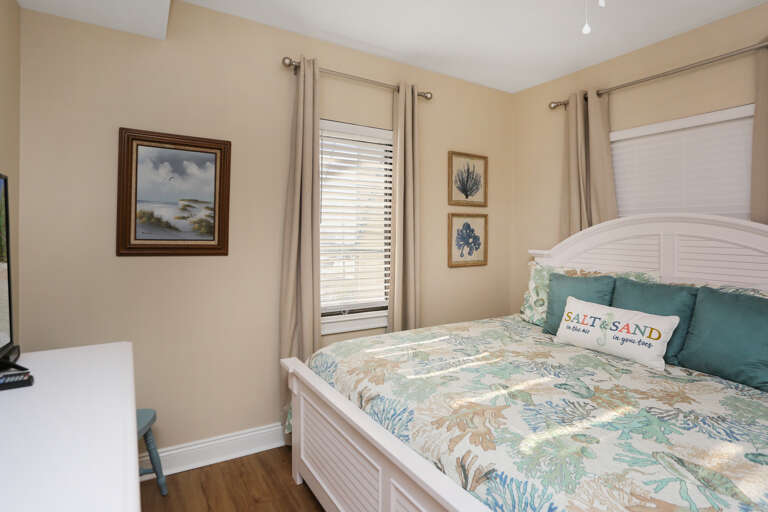 Bedroom 1 - Gulf View
