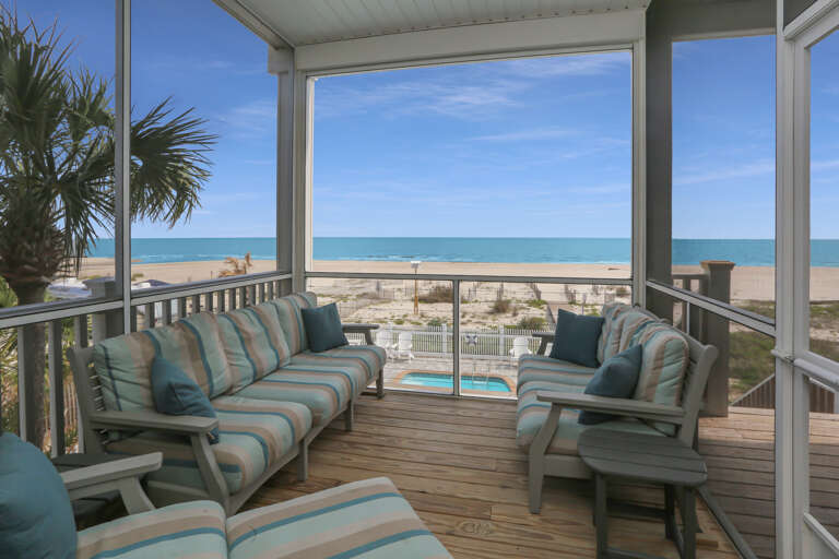 Gulf Front Lounging Screened Deck