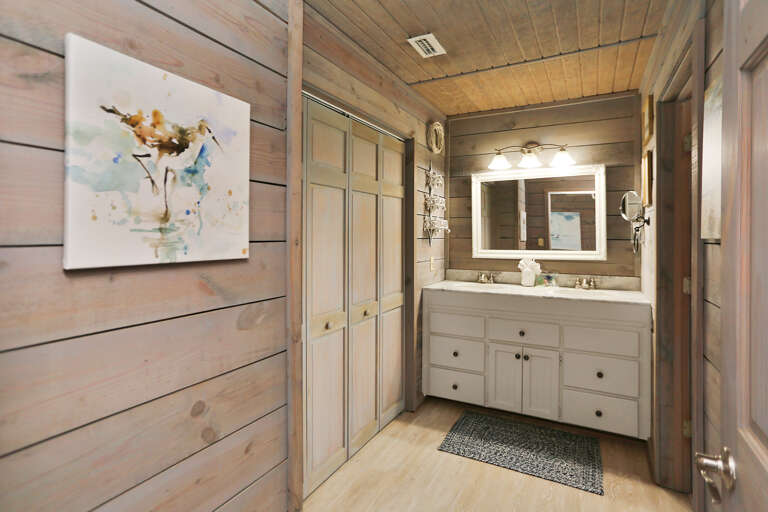 Bedroom 1 - Master Bath