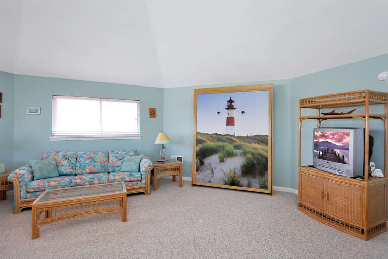 Upstairs Loft with Murphy Bed