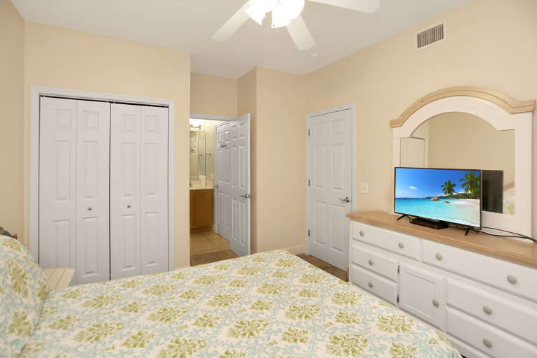 Bedrom 2 with TV & Full Bath