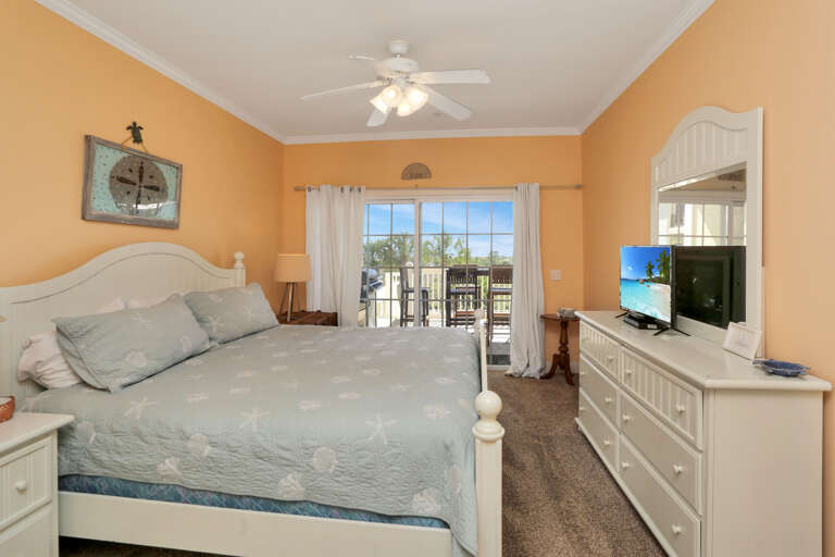Bedroom 1 - Gulf Front Master Bedroom