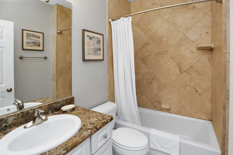 Full Bath Full Bath
