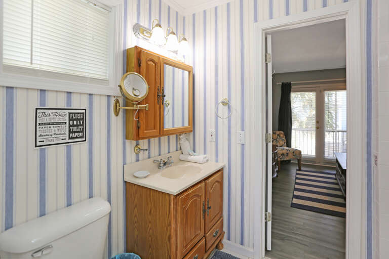 Full Bath Connecting Bedrooms