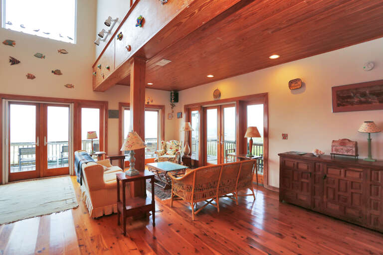 Gulf Front Sitting Area