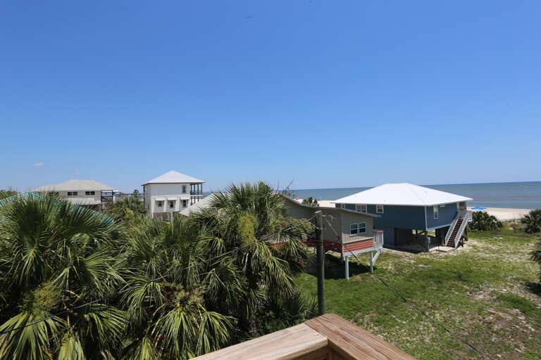 Top Floor Deck View to the Left