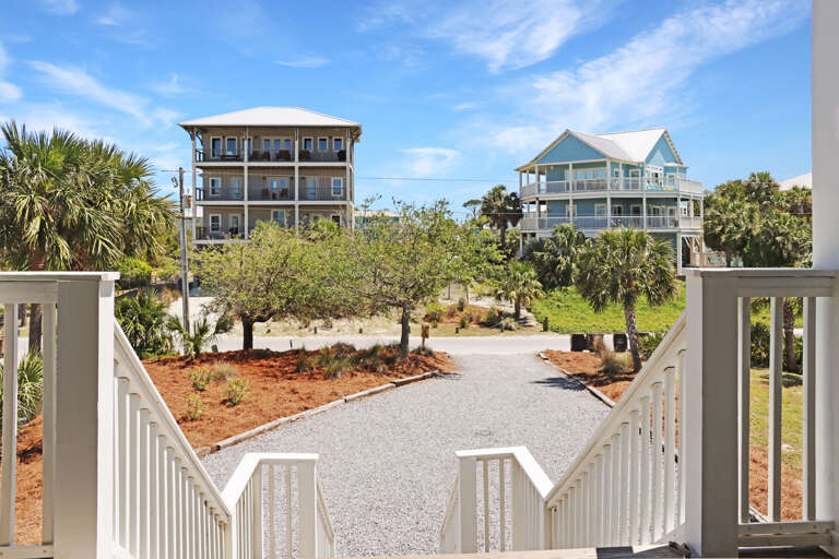 Roadside Deck with Access to Parking Roadside Deck with Access to Parking