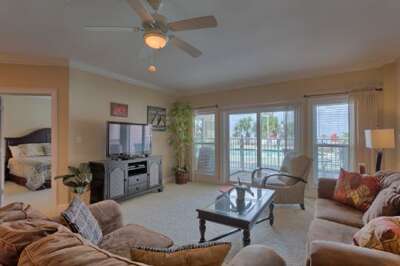 Living_Room_with_Sleeper_Sofa