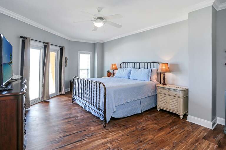 Bedroom 1 - Master Bedroom