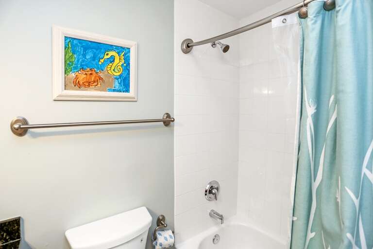 Bedroom 3 - Full Bath Tub