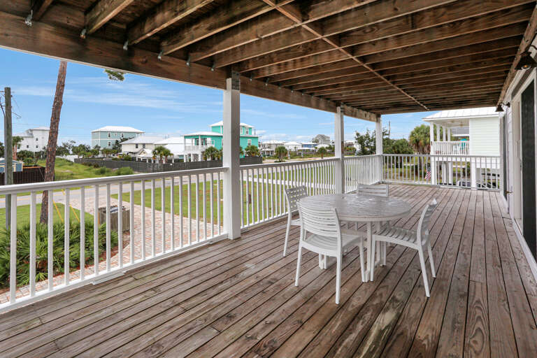 Dining on 1st Floor Deck Dining on 1st Floor Deck