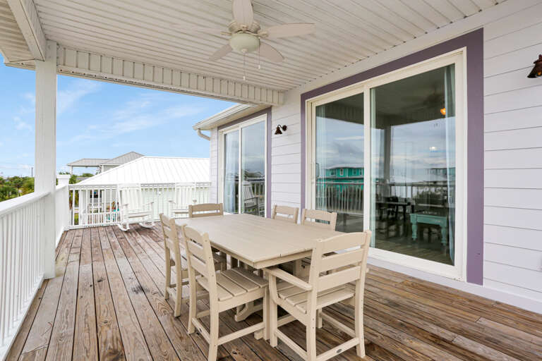 Top Floor Deck with Dining Top Floor Deck with Dining