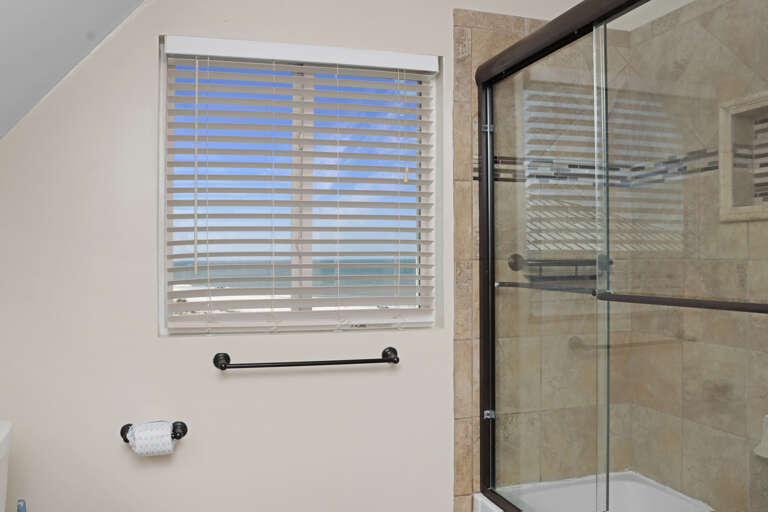 Full Bathroom - Beach View