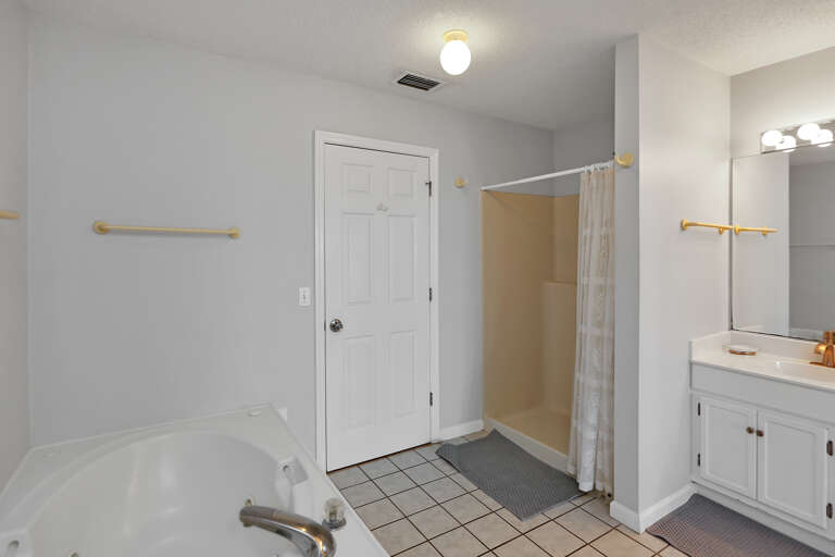 Bedroom 2 - Master Bath Tub & Shower