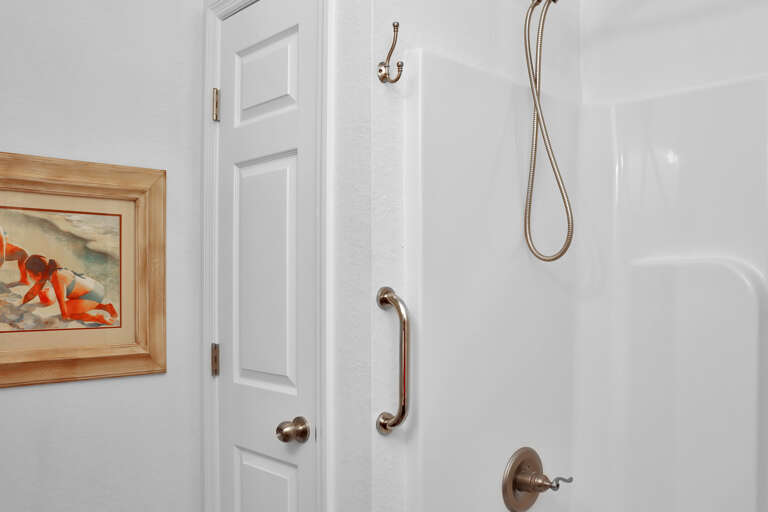 Full Bath Shower
