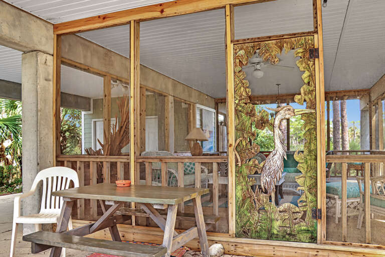 Screened Porch Under House