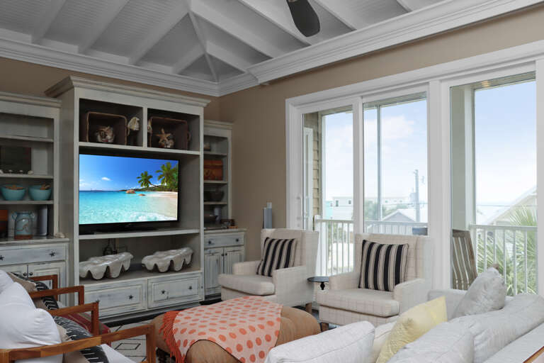 Beachside Living Room with View onto Deck