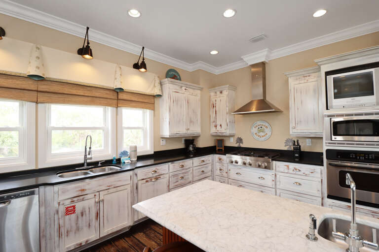 Plenty of Space and Appliances for Cooking