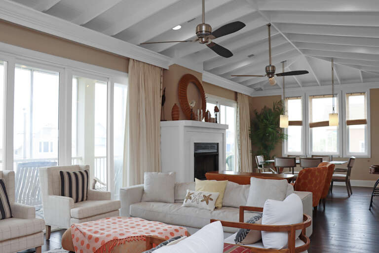 Upstairs Living Area