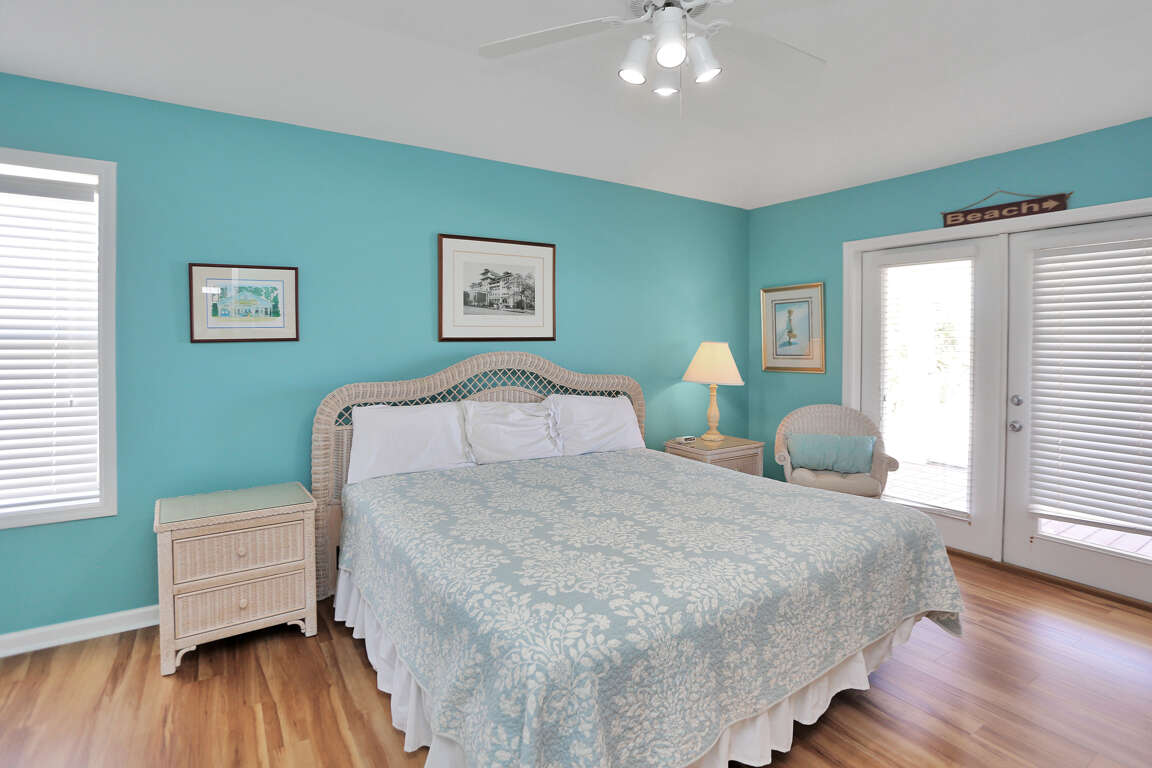 The Beach House in Indian Pass, FL Beautiful 3 Bedroom Vacation Home