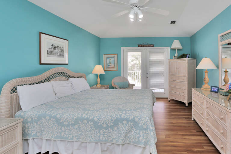 Bedroom 1 - Gulf Front Master Bedroom