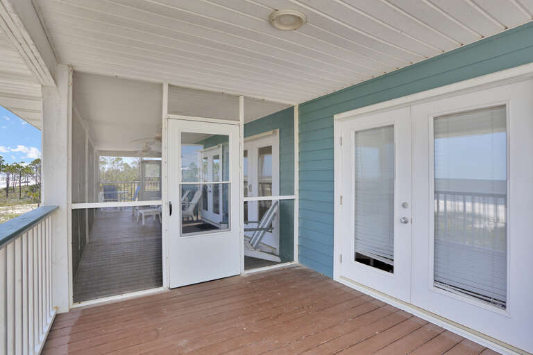 Gulf Front Deck with Screened Porch