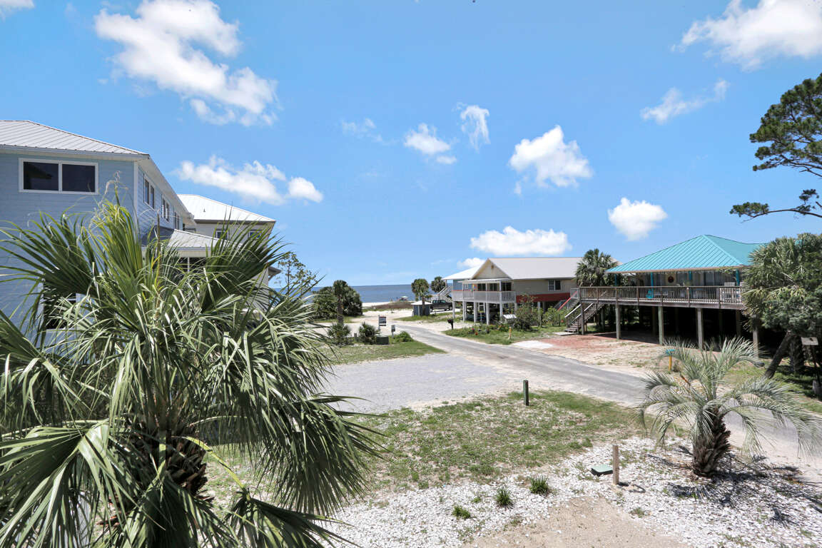 Yellow Bird Stunning 4 Bedroom Home Rental in Indian Pass, FL Sleeps 11