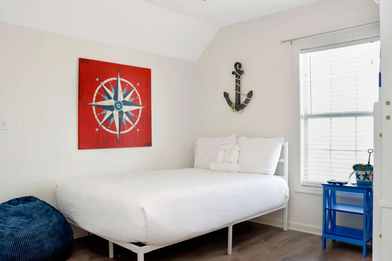 Bedroom 3 - Queen Bed