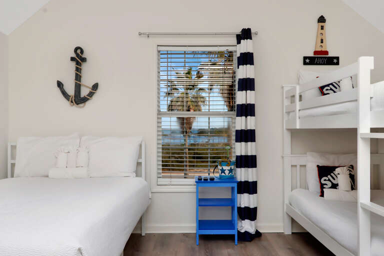 Bedroom 3 - Bay View (1)