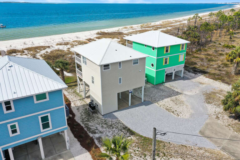 Amethyst Cove - Roadside Exterior & Parking