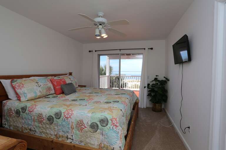 Bedroom 1 - Gulf Front