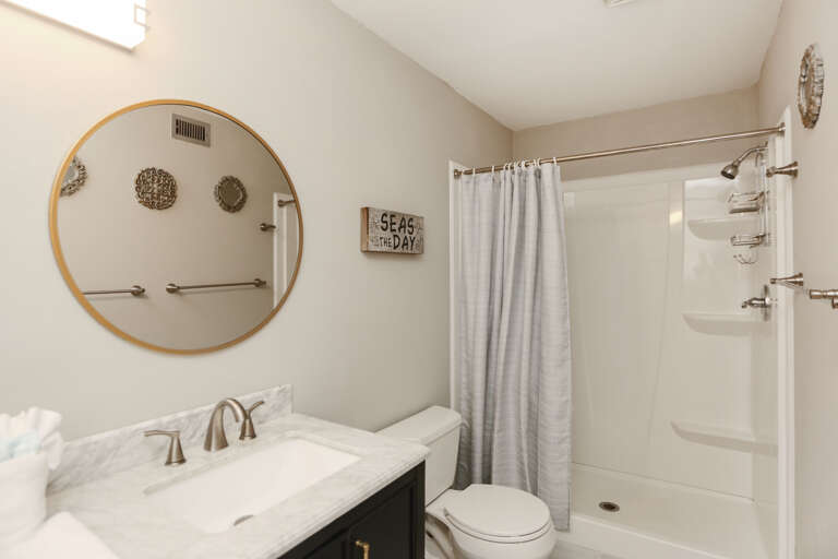 Bedroom 3 - Master Bath Bedroom 3 - Master Bath