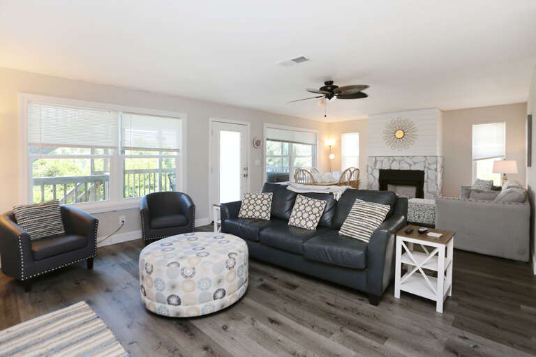 Living Area Living Area