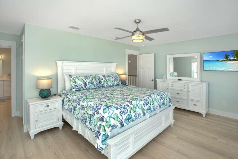 Bedroom 4 - Gulf Front Master Bedroom with Bath