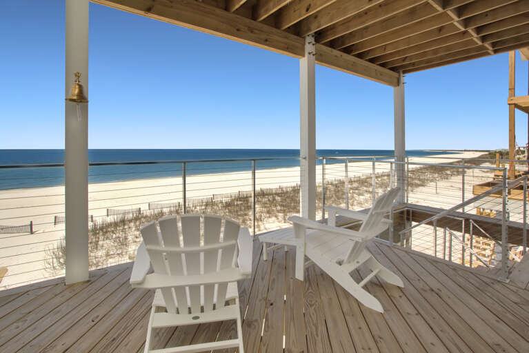 Seating on Main Level Deck