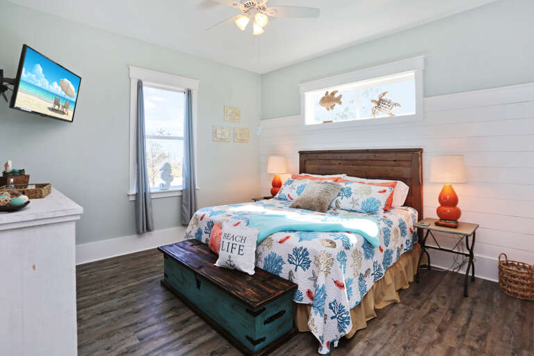 Bedroom 1 - Master Bedroom