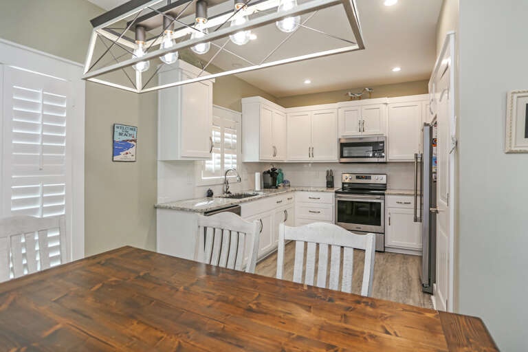 Dining Area View of Kitchen Dining Area View of Kitchen