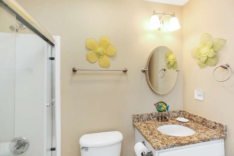 Bedroom 3 - Full Bath