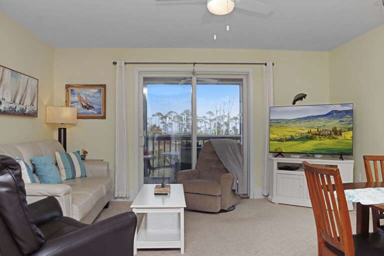 Living Area with Screened Deck