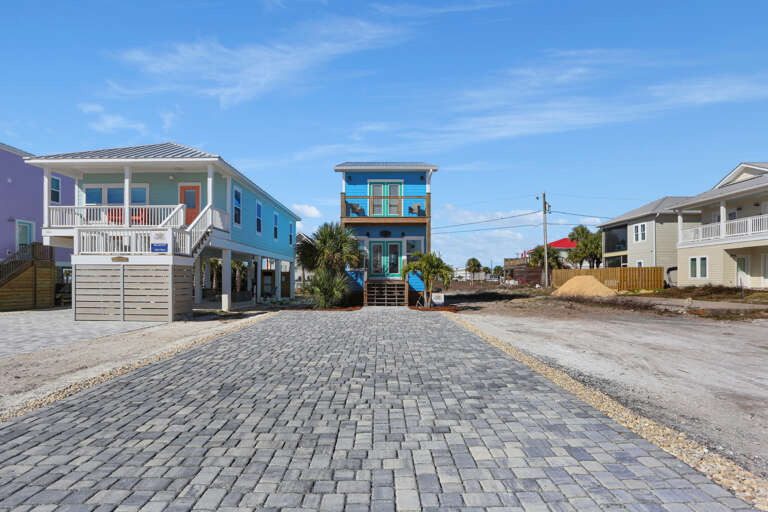 Hesed Beach Cottage with Plenty of Parking