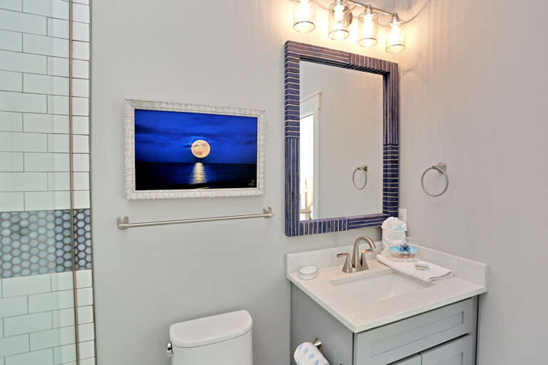 Bedroom 1 - Full Bath