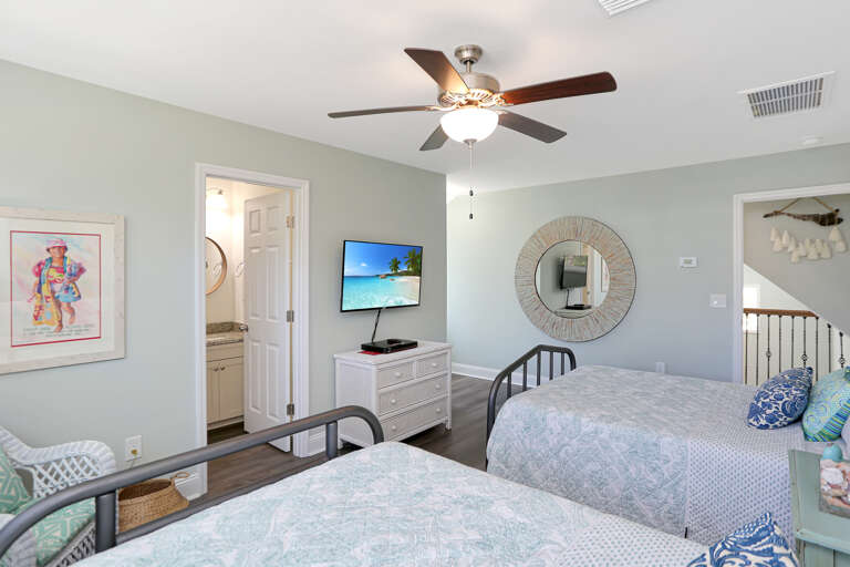 Bedroom 3 with TV