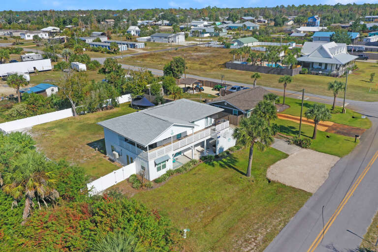 Spacious Front & Back Yard