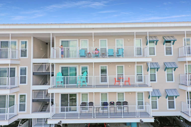 Surfside 16