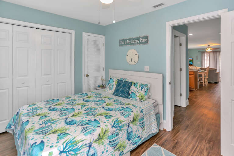 Bedroom 1 - Main Floor